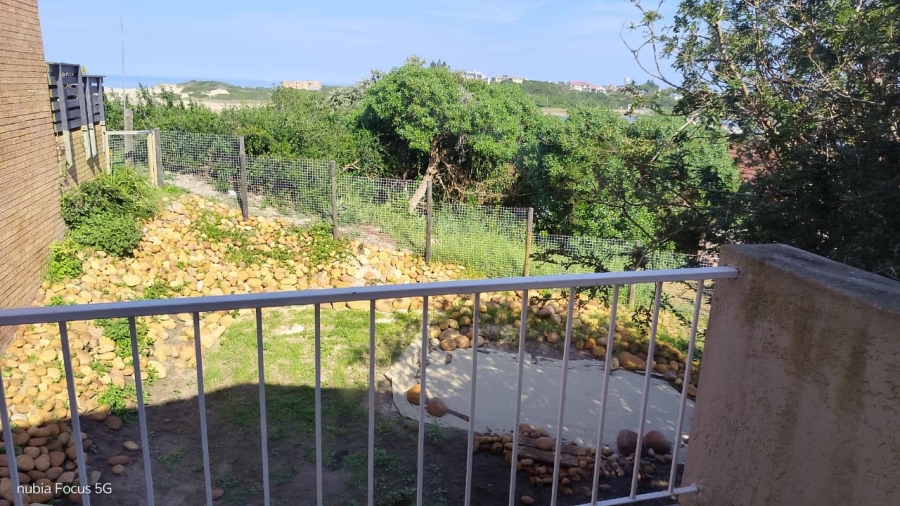 3 Bedroom Property for Sale in Paradise Beach Eastern Cape